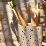 Toothbrush Holder in Speckled White