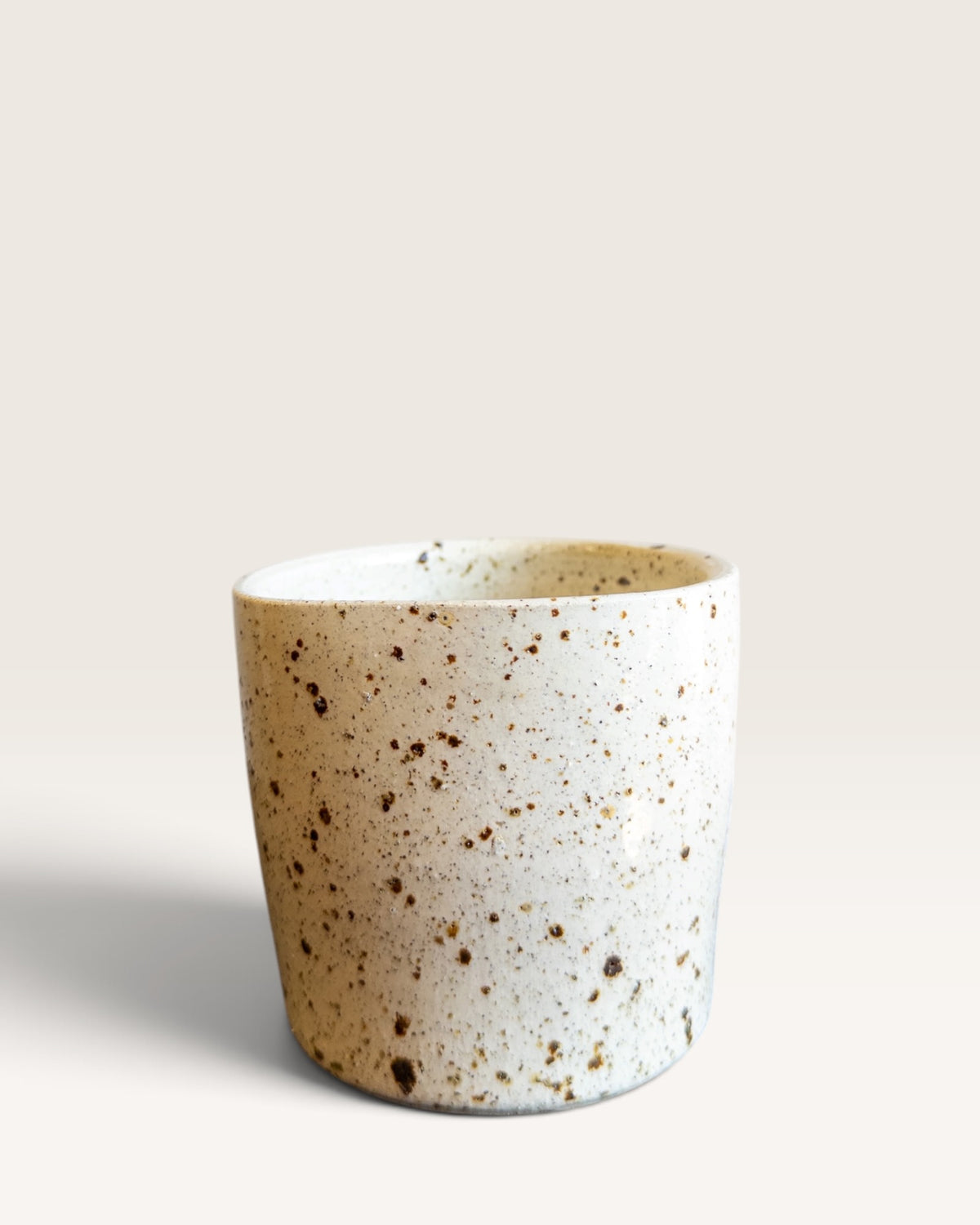 Toothbrush Holder in Speckled White