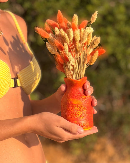 Petit Vase in Speckled Coral Red-Yellow with Dry Flowers