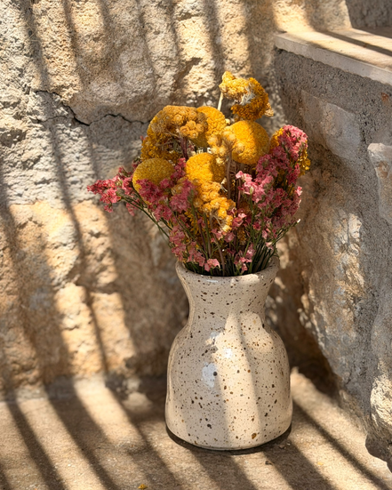 Petit Vase in Speckled White with Dry Flowers