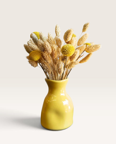 Petit Vase in Yellow with Dry Flowers