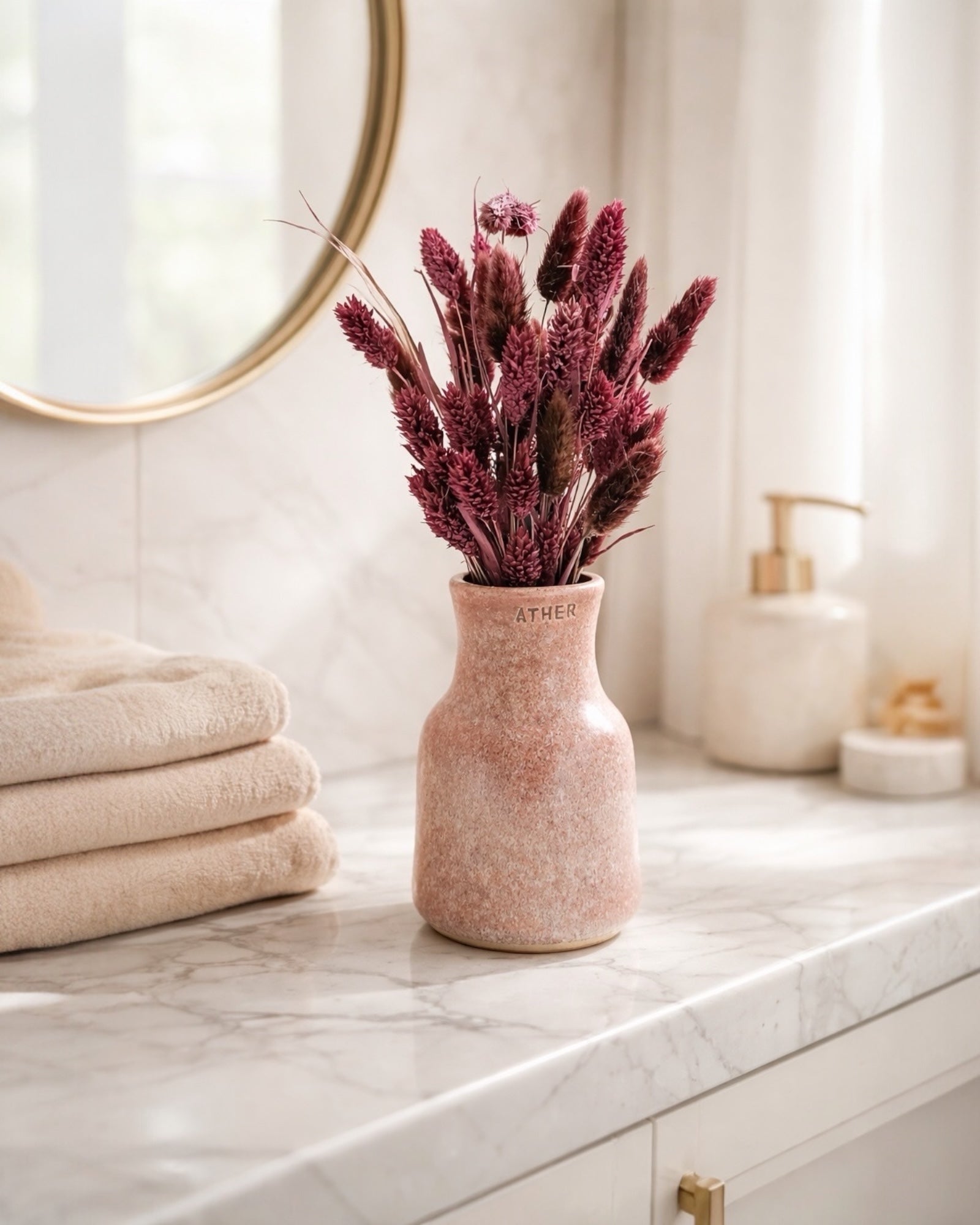 Petit Vase in Burnt Clay with Dry Flowers