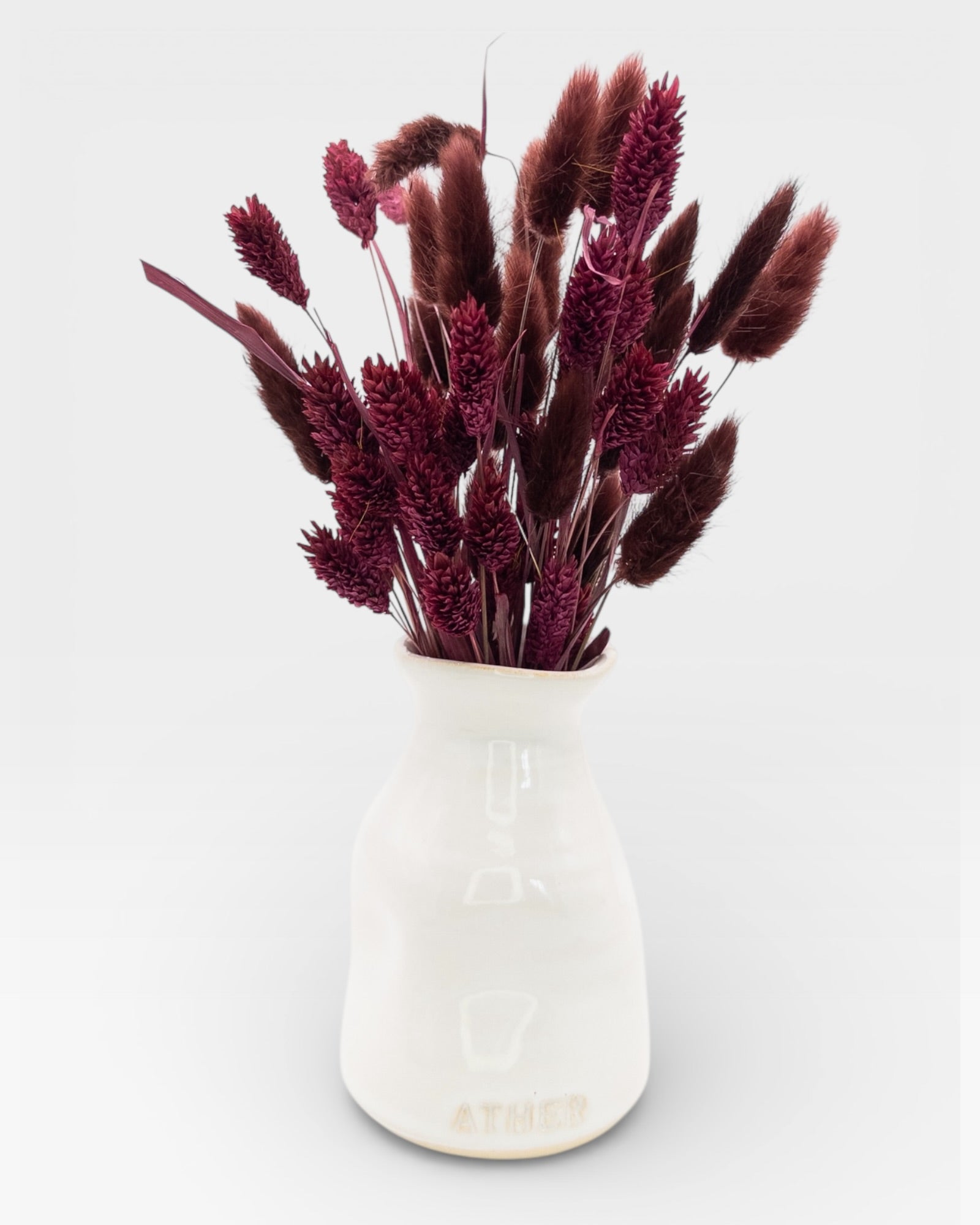 Petit Vase in Off-White with Dry Flowers